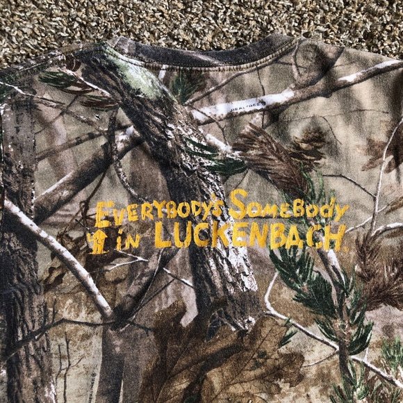 Code V Shirt Mens Small Brown Everybody’s Somebody In Luckenback Texas Camo Tee - Picture 6 of 13